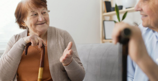 Investir dans une maison de retraite : avantages, inconvénients, risques