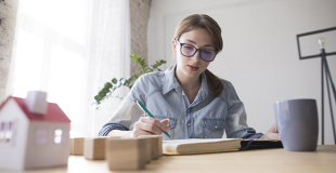 Quelle est l'assurance de prêt immobilier la moins chère en 2025 ?