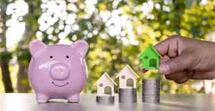 Revenus de 2 000 € nets mensuels : Combien puis-je emprunter ?