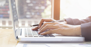 Rachat de crédit avec une banque en ligne : est-ce possible ?
