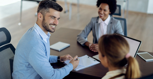 Rachat de crédit sur 7 ans (84 mois) : conseils et comparateur